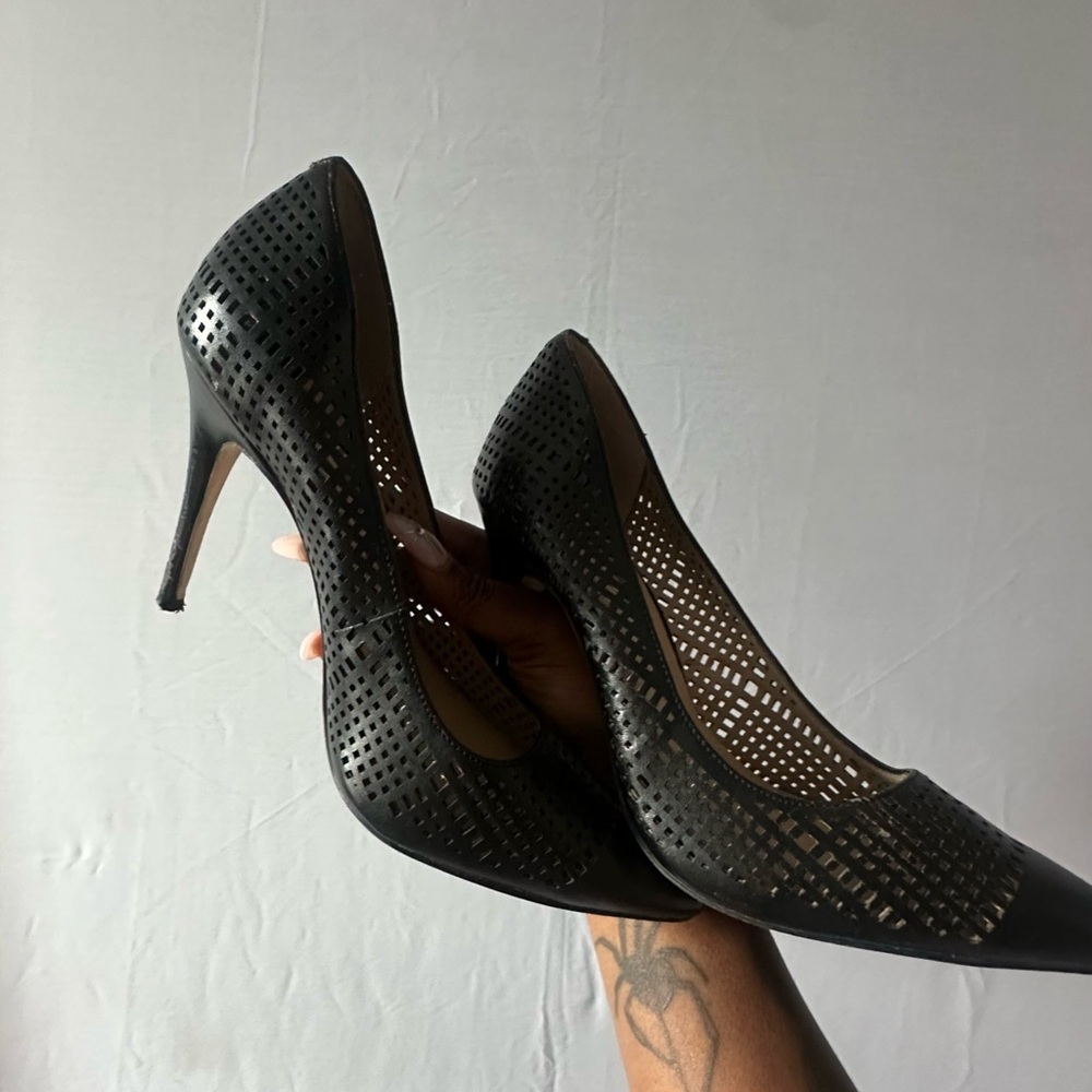 BCBG Black cutout pumps!!!